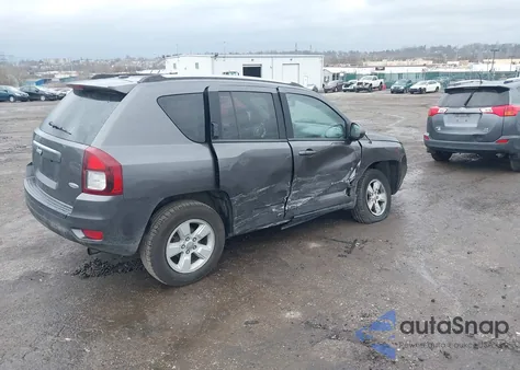 2016 Jeep Compass Latitude из США, поврежденный, VIN 1C4NJCEA9GD744768